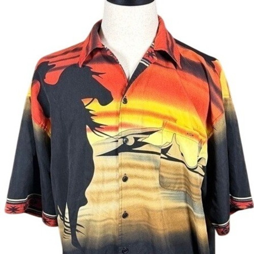Oscar Misa Mens XL Short Sleeve Button Down Shirt Horse Sunset Desert Graphic